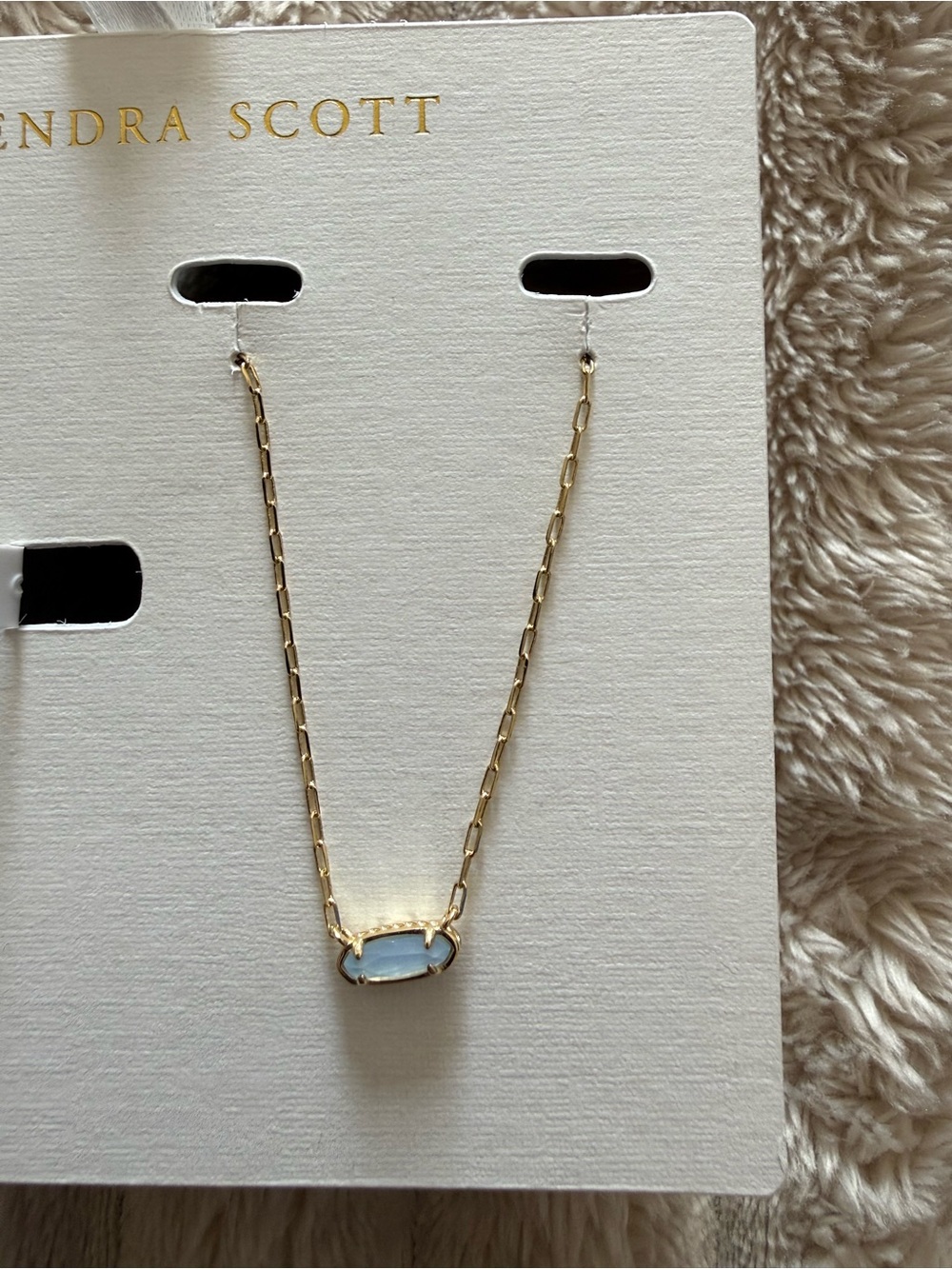 Kendra Scott necklace
